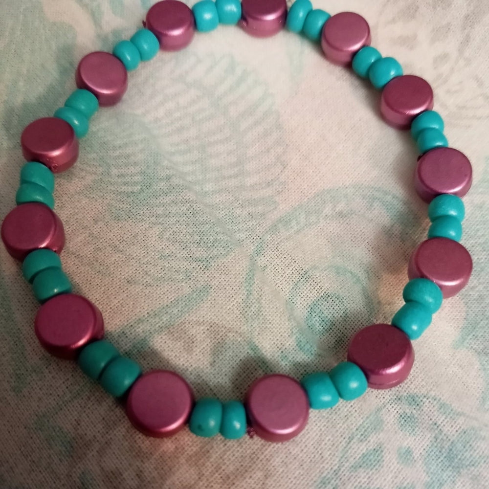 hand crafted neon aqua and purple metallic circle stretchy beaded bracelet New